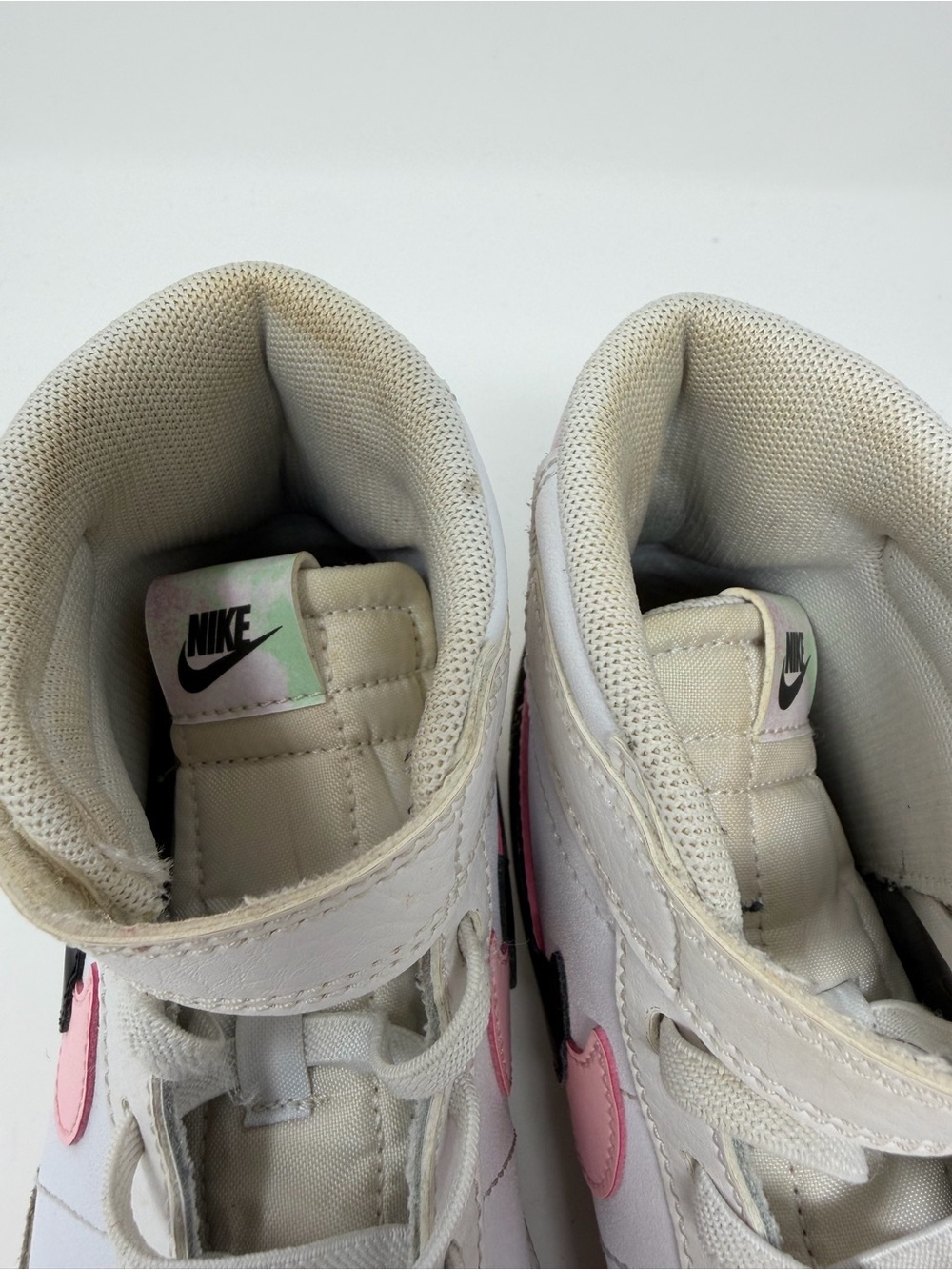 Nike Kids High-Top Sneakers in White, Light Gray, Pink & Black Sz. 3y - Picture 3 of 11
